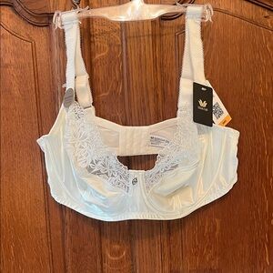 Wacoal White Floral Lace Bra 38DD